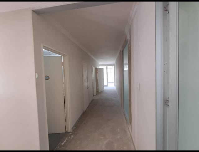 218M² OFFICE TO LET IN CRAIGHALL